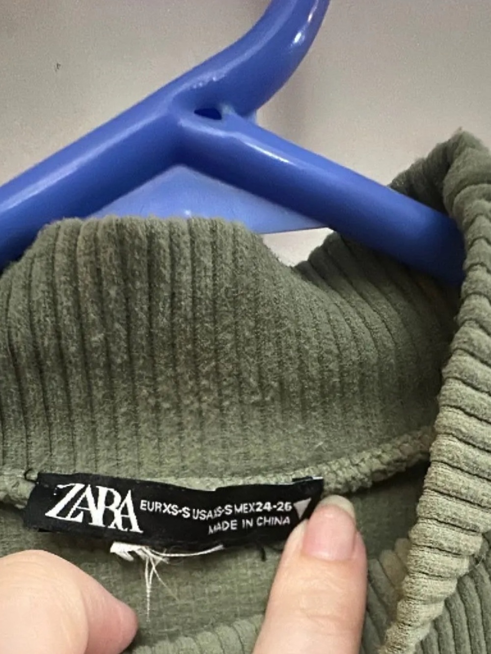 Zara Ribbed Crop Top - Picture 2 of 2